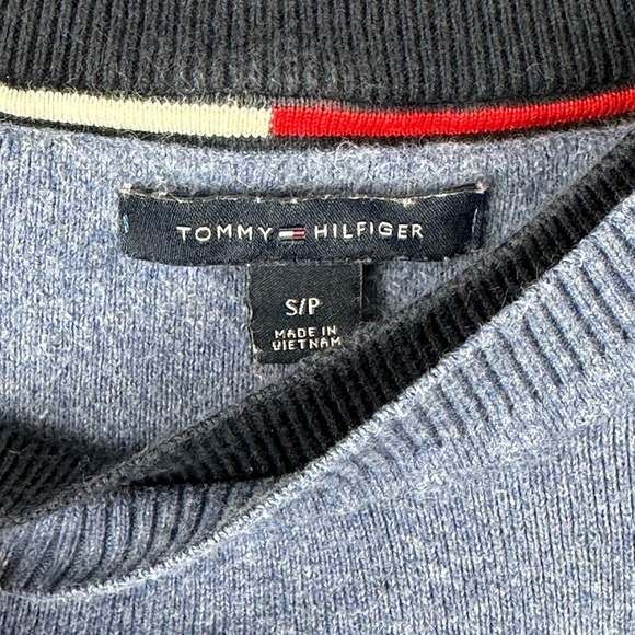 Women's Crew Neck Pullover Sweater - Picture 2 of 5